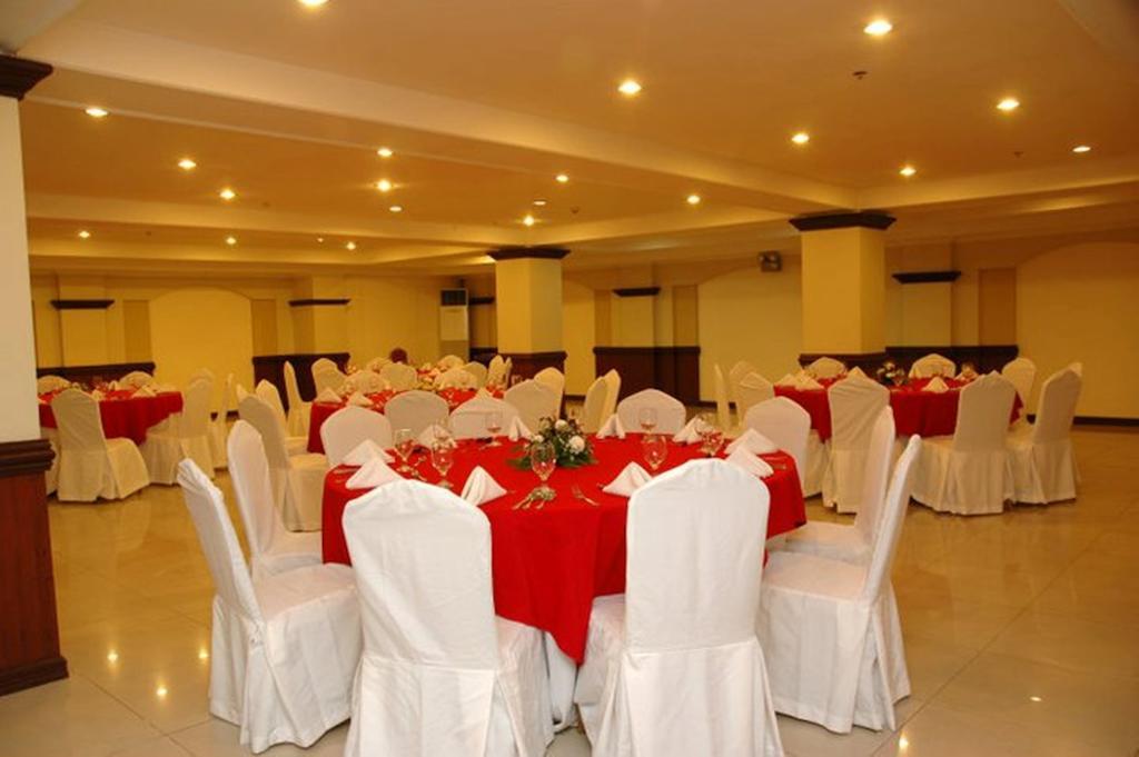 Grand Regal Hotel Bacolod Exterior photo